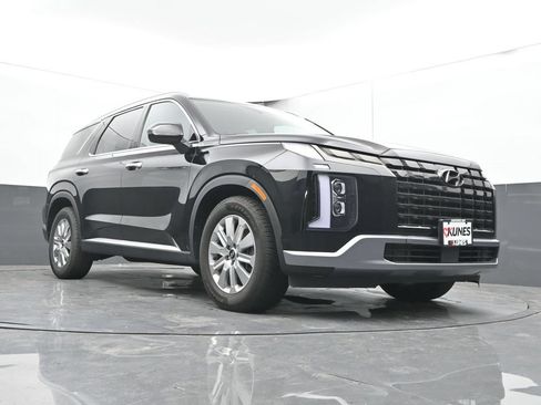 Used 2024 Hyundai Palisade SEL FWD image 42