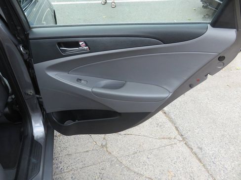 Used 2011 Hyundai Sonata GLS w/ Popular Equipment Pkg 2 FWD image 27