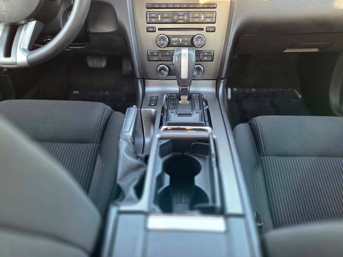 Used 2013 Ford Mustang Coupe RWD image 17