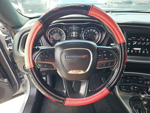Used 2021 Dodge Challenger SXT RWD image 7