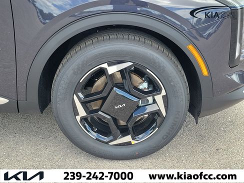 New 2026 Kia Sportage EX FWD image 7