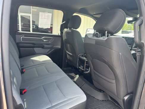 Used 2021 RAM 1500 Big Horn AWD/4WD image 11