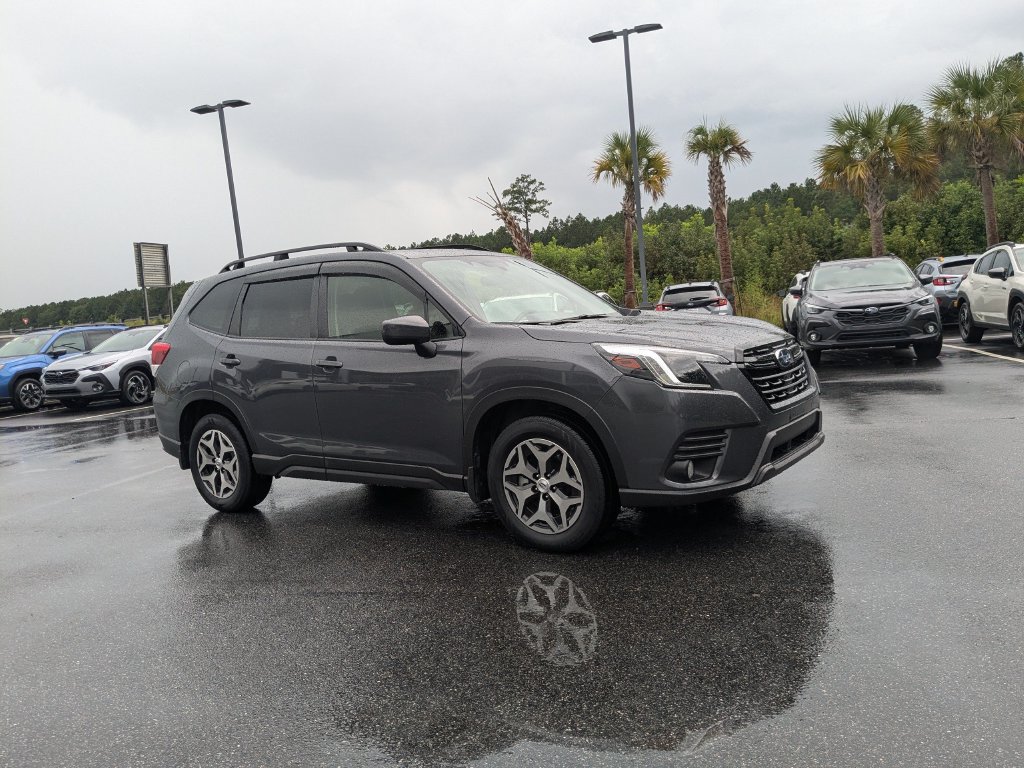 Certified 2023 Subaru Forester Premium AWD/4WD image 2