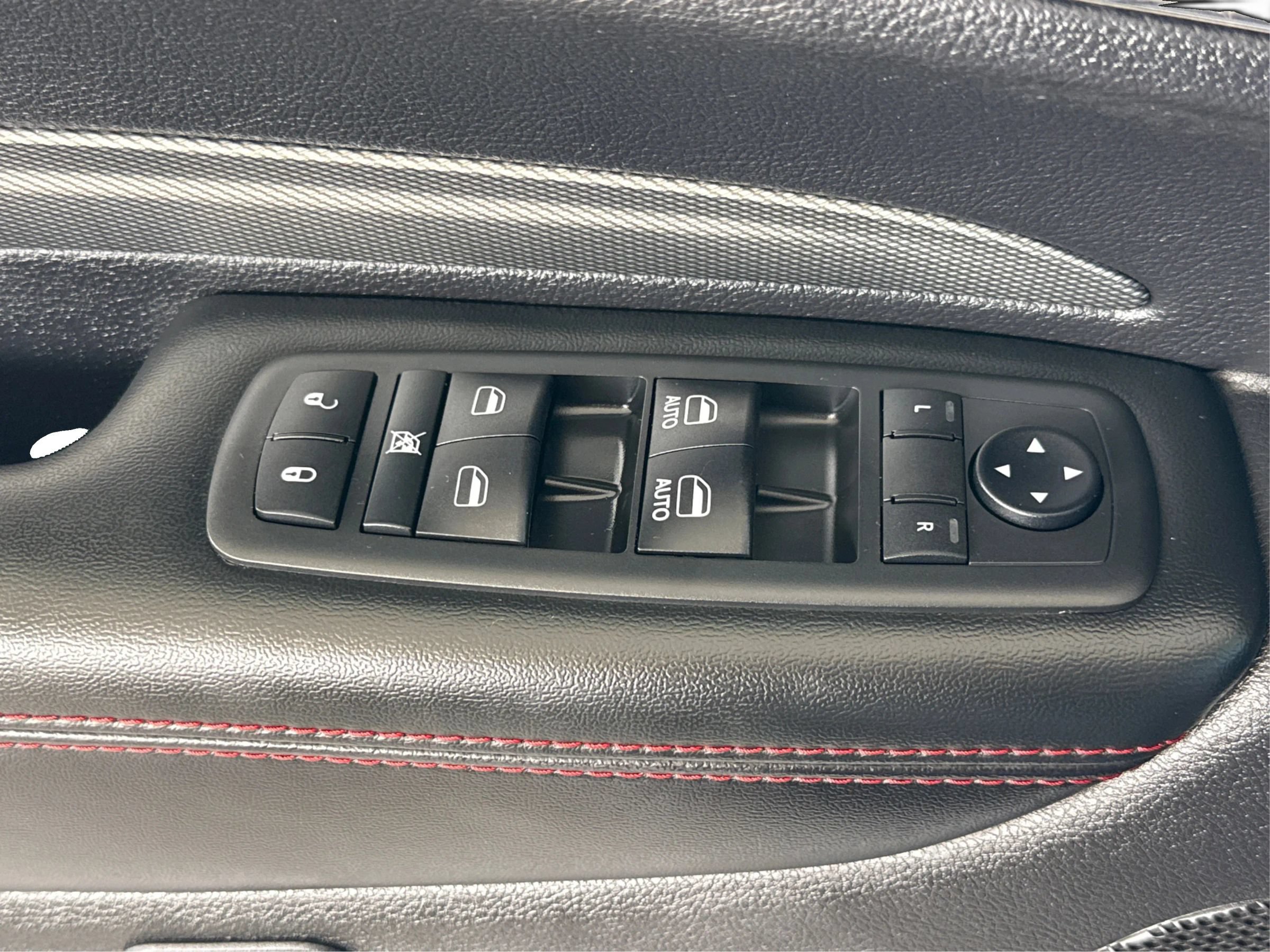 Used 2018 Dodge Durango GT w/ Premium Group AWD/4WD image 19
