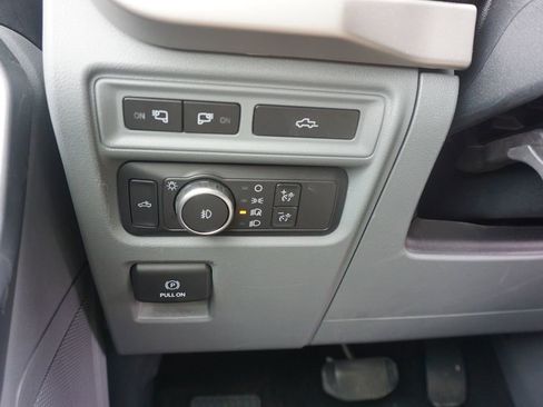 Used 2021 Ford F150 XLT w/ Equipment Group 302A High RWD image 5