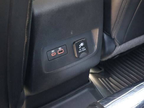 Used 2024 Nissan Frontier SL w/ Technology Package RWD image 19
