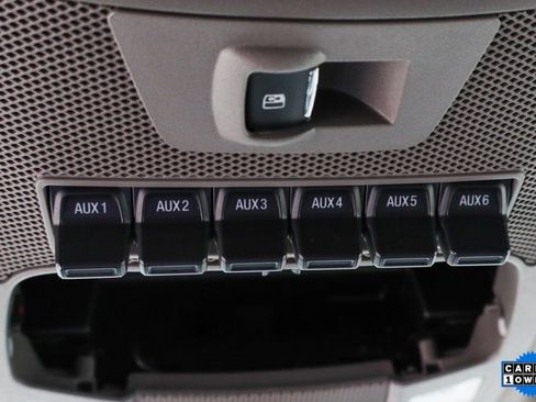 Used 2017 Ford F550 2WD Crew Cab Super Duty image 25