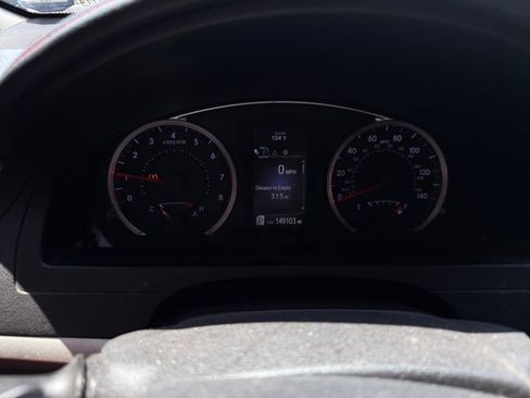 Used 2017 Toyota Camry SE FWD image 9