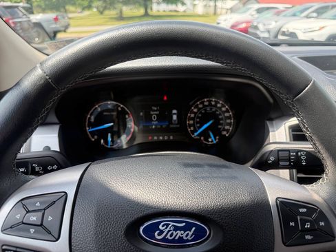 Used 2022 Ford Ranger XLT w/ Equipment Group 302A High AWD/4WD image 12