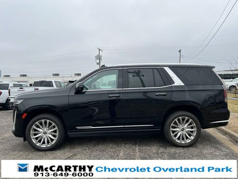 Used 2022 Cadillac Escalade Premium Luxury w/ Performance Package image 7