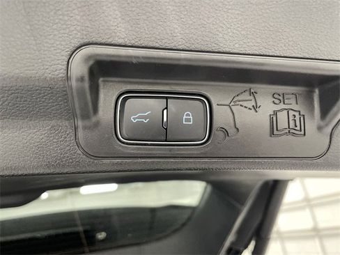 Used 2021 Ford Explorer Limited w/ Hybrid Equipment Group 310A image 16