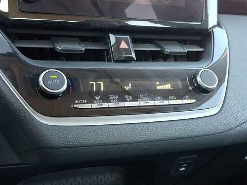 Certified 2023 Toyota Corolla LE w/ LE Convenience Package image 18