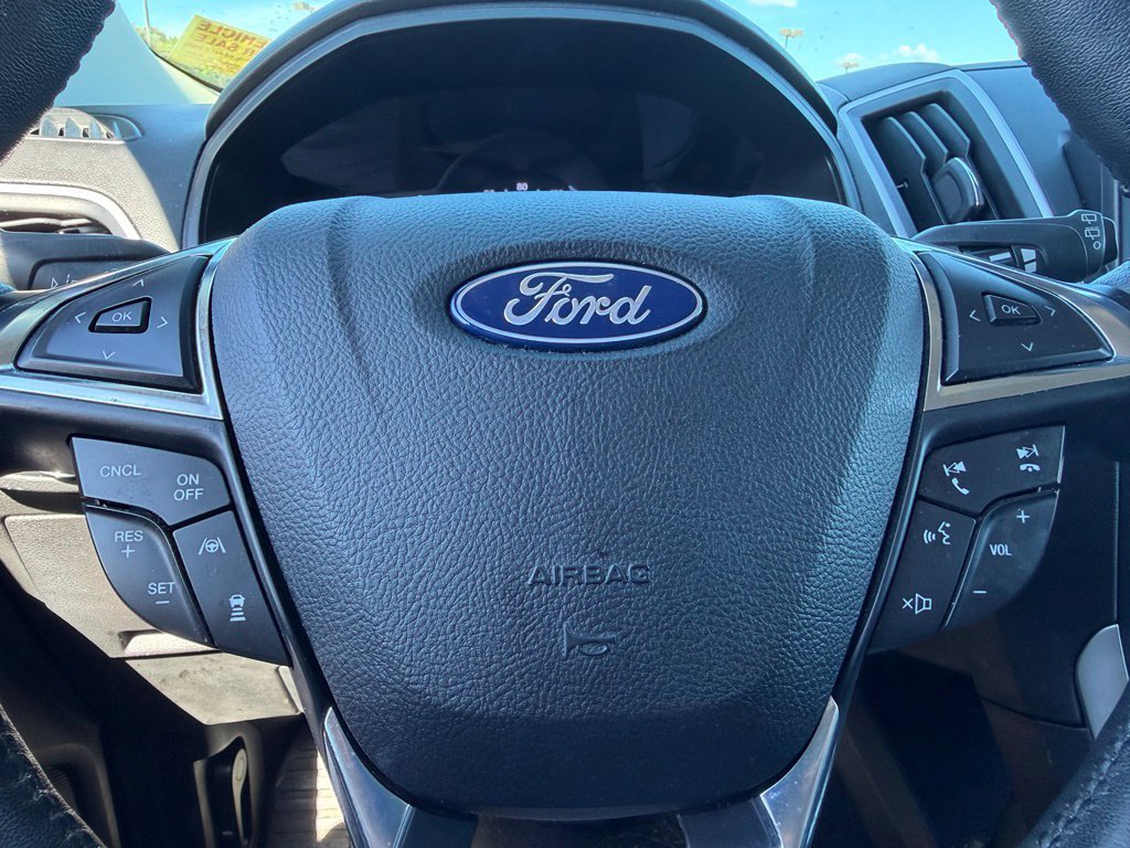 Used 2022 Ford Edge SEL w/ Sport Appearance Package AWD/4WD image 16