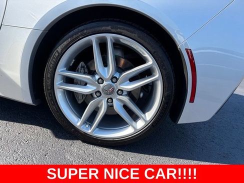 Used 2019 Chevrolet Corvette Stingray Coupe w/ 1LT RWD image 10
