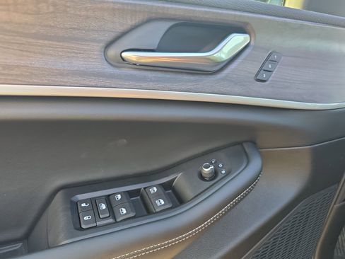 New 2025 Jeep Grand Cherokee L Limited image 19