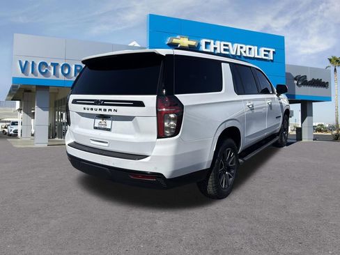 Certified 2024 Chevrolet Suburban Z71 w/ Luxury Package AWD/4WD image 13