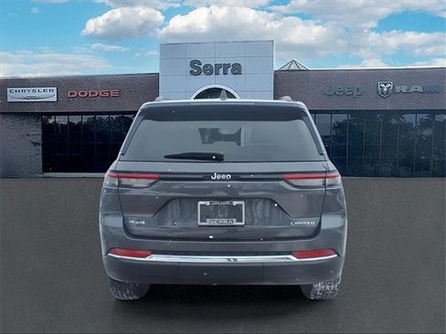 Certified 2023 Jeep Grand Cherokee Limited image 6