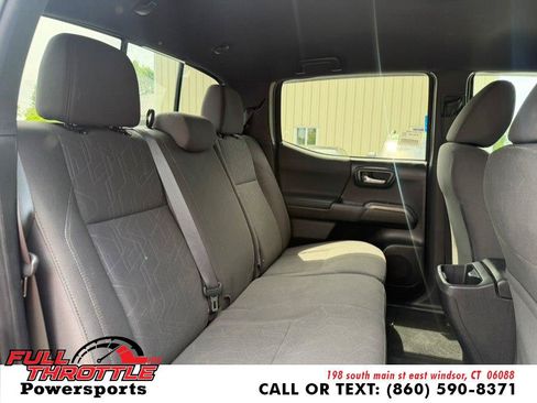 Used 2019 Toyota Tacoma TRD Off-Road AWD/4WD image 14