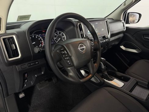 Used 2025 Nissan Frontier SV RWD image 19