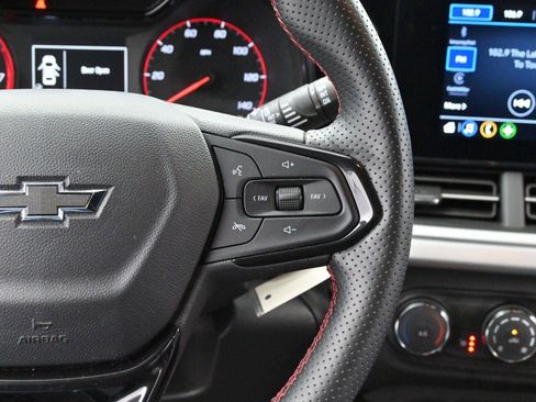 Used 2024 Chevrolet Trax RS w/ Driver Confidence Package image 16