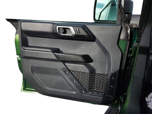 Used 2025 Ford Bronco Outer Banks image 21