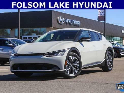 Used 2024 Kia EV6 Light RWD image 1