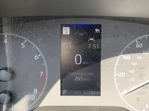 Used 2025 Toyota Corolla LE FWD image 20