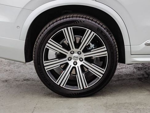 Used 2023 Volvo XC90 B6 Ultimate w/ Protection Package Premier AWD/4WD image 12