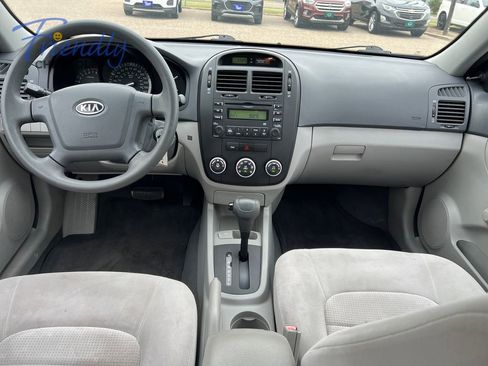 Used 2008 Kia Spectra LX FWD image 25