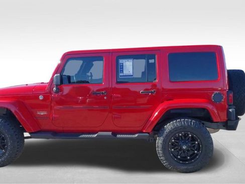 Used 2015 Jeep Wrangler Unlimited Sahara w/ Connectivity Group image 5