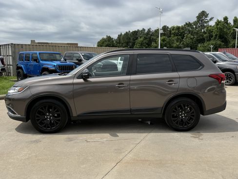 Used 2018 Mitsubishi Outlander ES AWD/4WD image 8