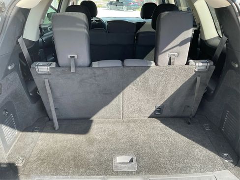Used 2020 Nissan Pathfinder S FWD image 12