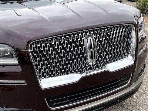 Used 2023 Lincoln Navigator Reserve image 27
