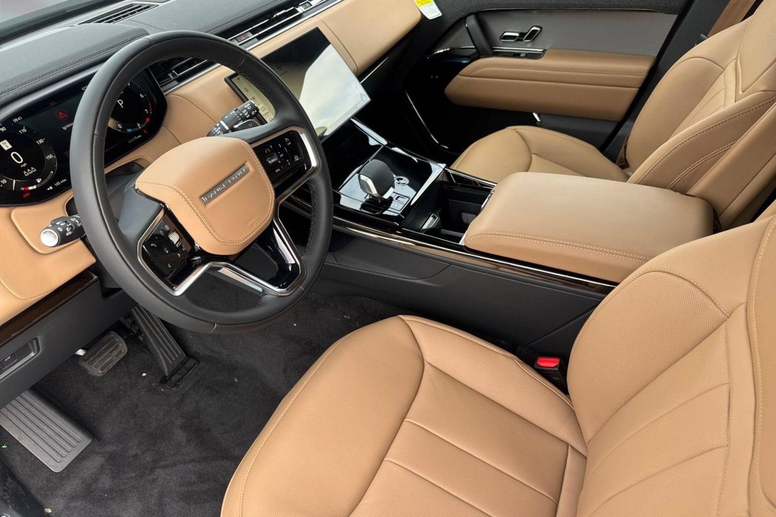 New 2026 Land Rover Range Rover Sport SE AWD/4WD image 4