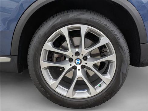 Used 2023 BMW X5 xDrive40i w/ Premium Package image 25