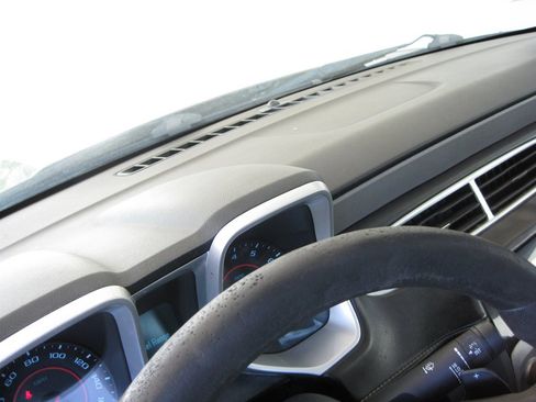 Used 2013 Chevrolet Camaro LS RWD image 17