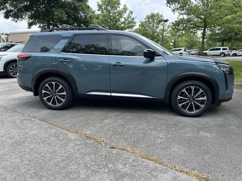 New 2026 Nissan Pathfinder Platinum w/ Cargo Package AWD/4WD image 8