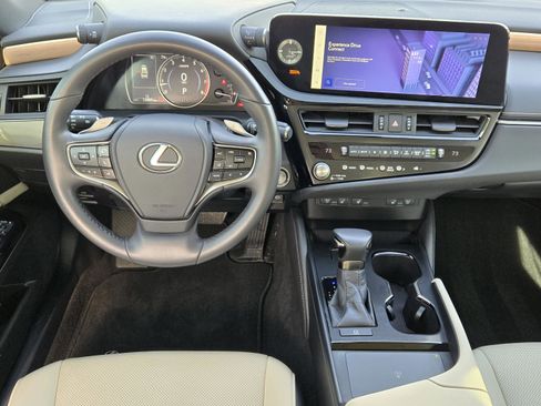 Used 2024 Lexus ES 350 w/ Premium Package FWD image 17