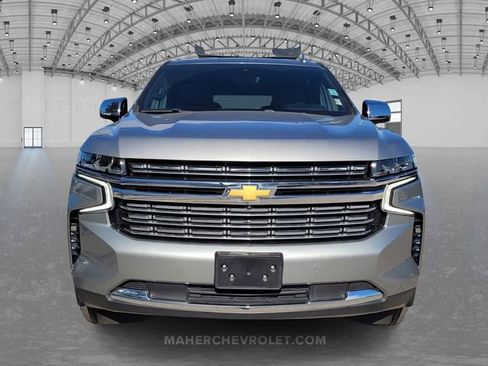 Used 2024 Chevrolet Suburban Premier image 2