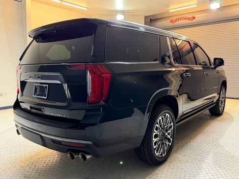 Used 2023 GMC Yukon XL Denali Ultimate AWD/4WD image 8