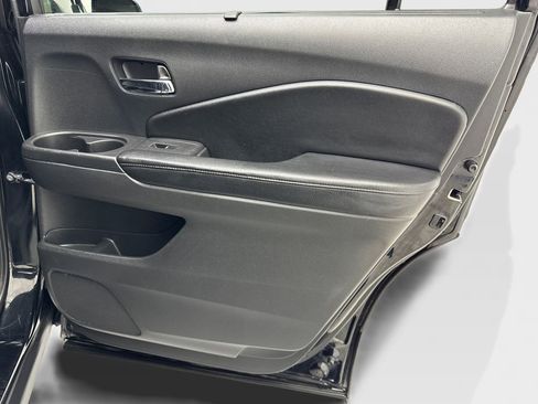 Used 2019 Honda Pilot Touring image 46