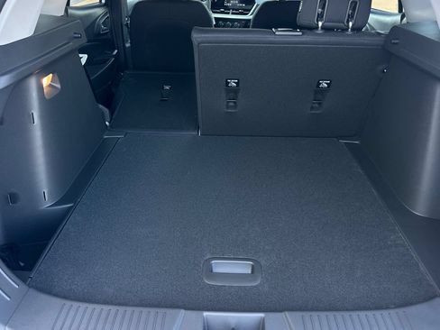 New 2026 Chevrolet Trax LS w/ LS Convenience Package FWD image 15