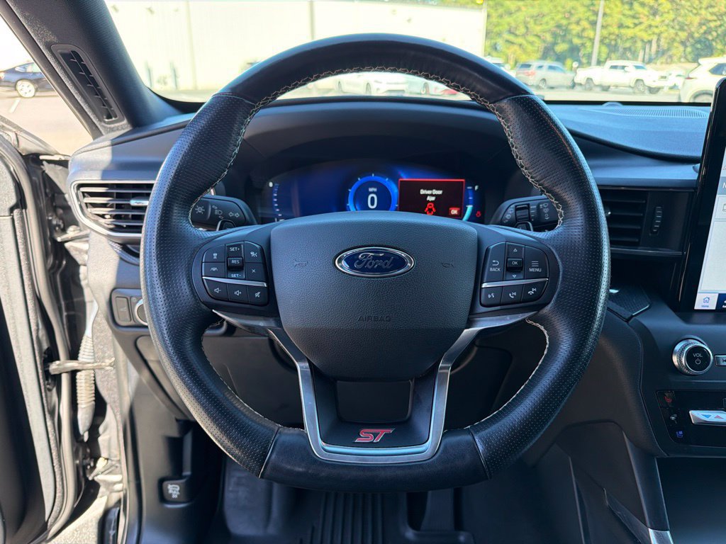 Used 2020 Ford Explorer ST w/ ST Street Pack AWD/4WD image 15