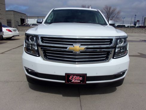 Used 2016 Chevrolet Suburban LTZ image 3