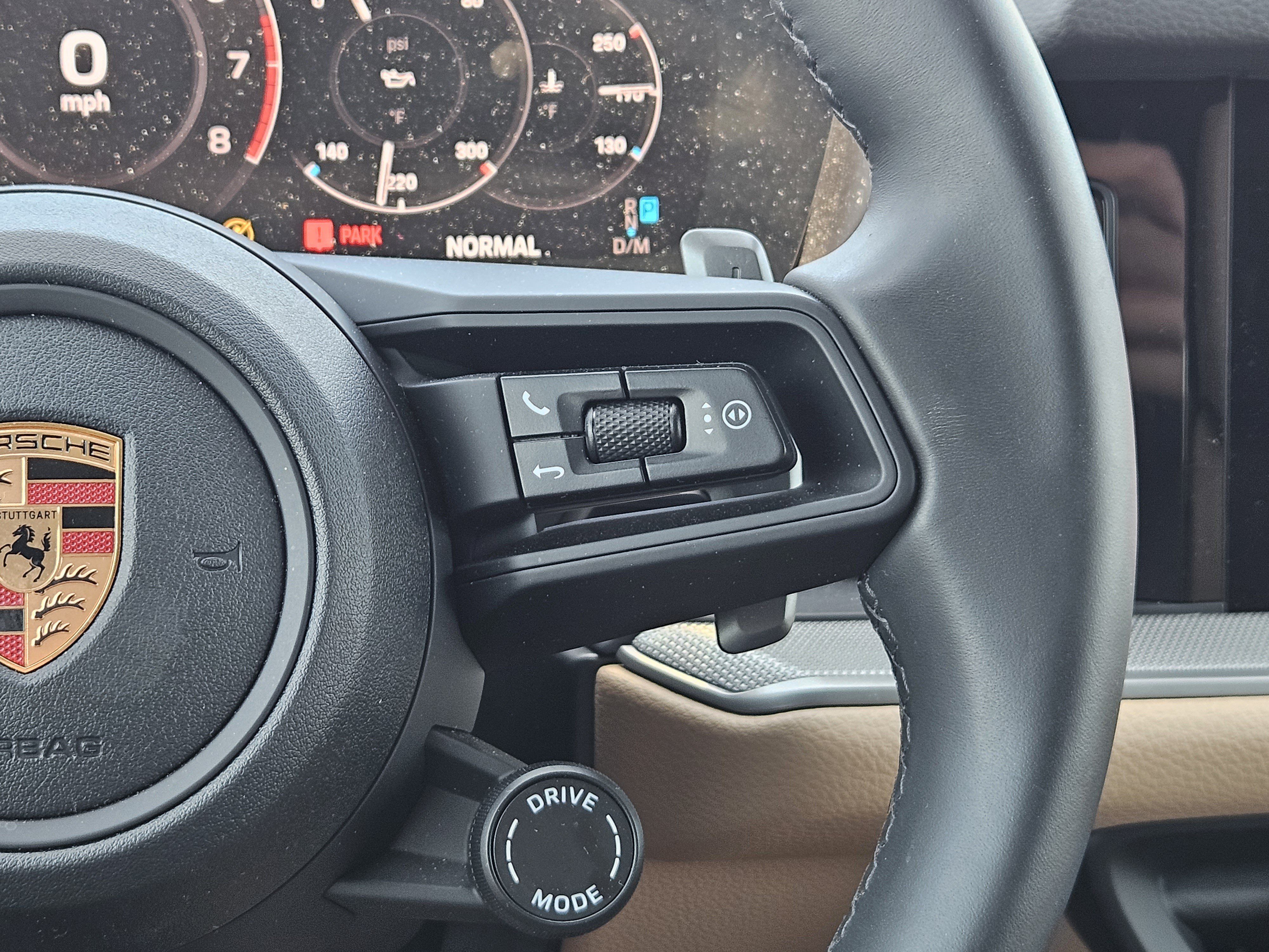 Certified 2026 Porsche Cayenne AWD/4WD image 27