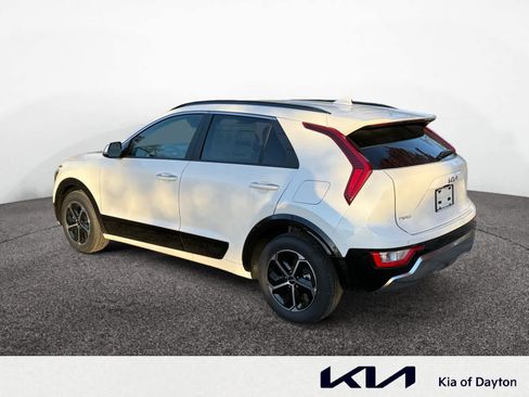 New 2026 Kia Niro SX image 3