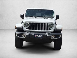 Used 2025 Jeep Wrangler Unlimited Sahara AWD/4WD video 2