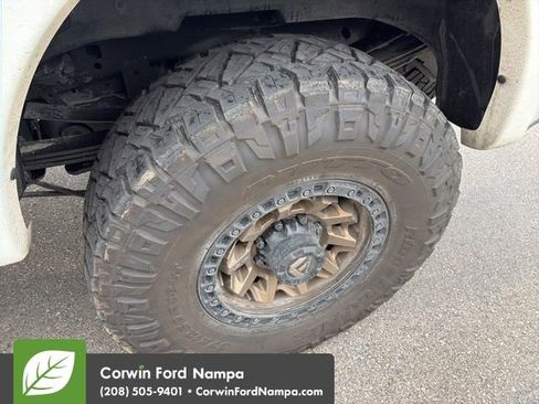 Used 2021 Ford F350 Lariat image 12