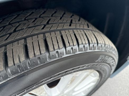 Used 2010 Toyota Sienna LE image 28