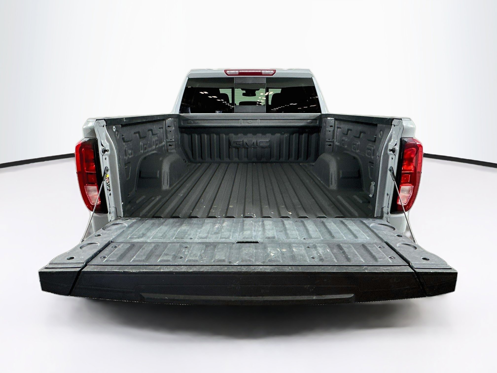 Used 2024 GMC Sierra 1500 Elevation w/ Elevation Premium Package AWD/4WD image 28